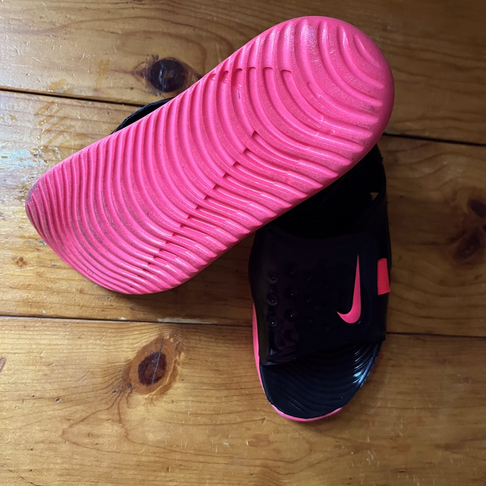 Girls Nike Sandals
